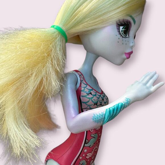 Monster High Lagoona Blue Doll - Picture 4 of 5